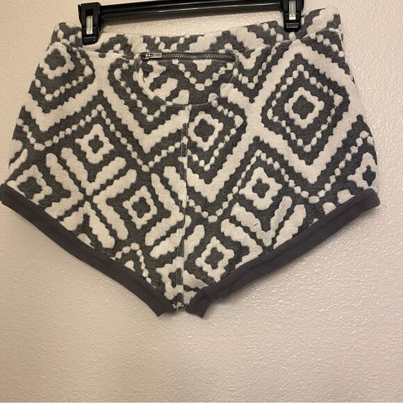 FP Movement by Free People Where The Wind Blows Jacquard Shorts cotton pull on L - Picture 7 of 11